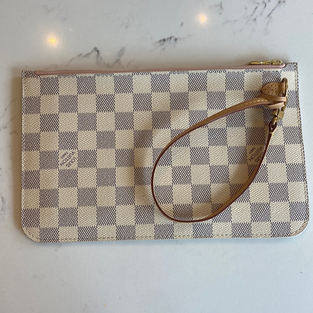 Louis Vuitton neverfull POUCH GM size